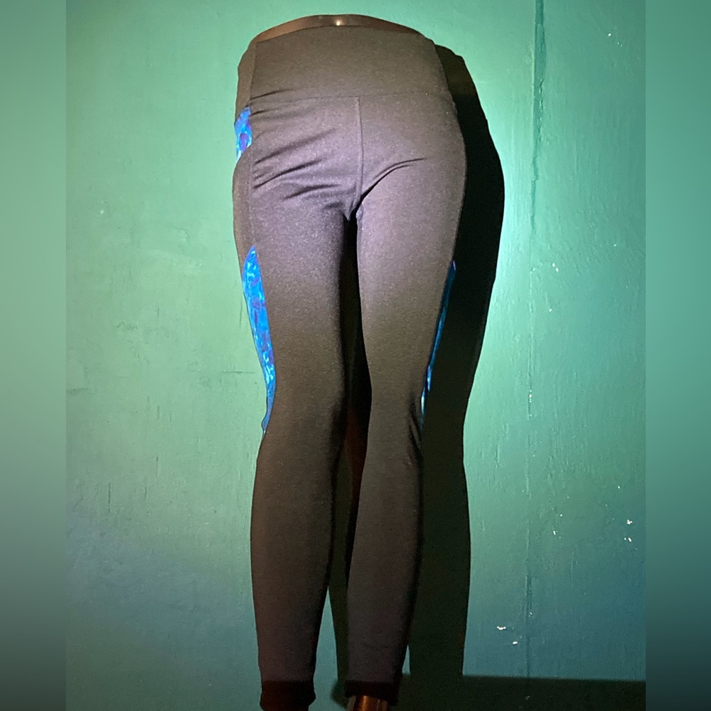 BPS aka better sport preference spandex leggings blue and black funky like new..